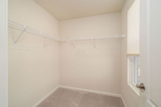 Building Photo - 22521 Woodbridge Ln