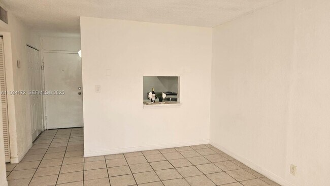 Building Photo - 4550 NW 9th St