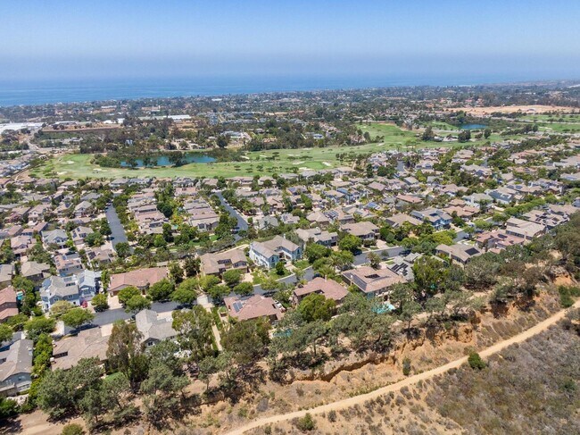 Building Photo - Gorgeous Estate Home In Encinitas Ranch