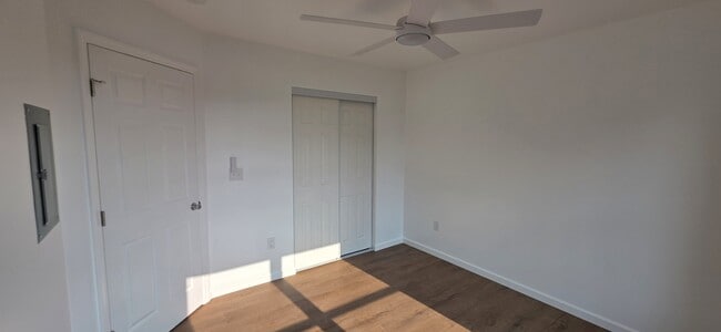 Building Photo - 219 Mullican St