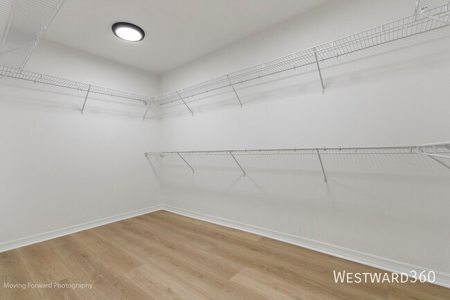 Building Photo - 1138 N Winchester-`1
