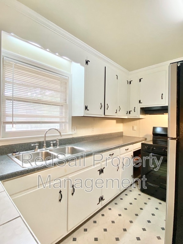 Building Photo - 18 Ivy Farms Rd