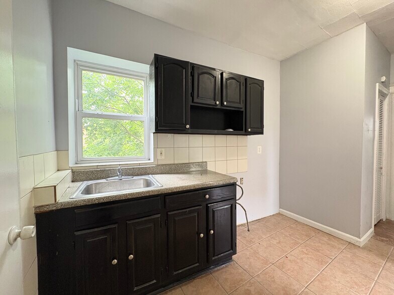 Unit 5 - 45 Jones St