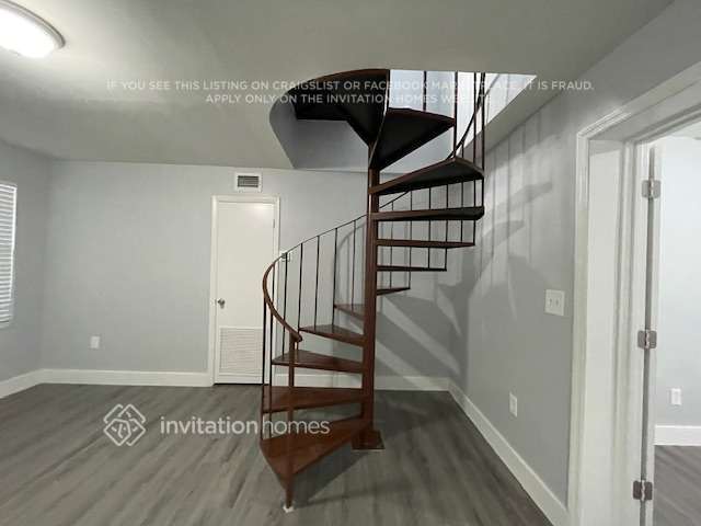 Building Photo - 3120 SW 27th St