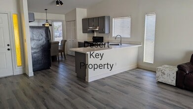 Building Photo - 4856 E Capistrano Ave