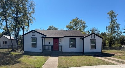 Building Photo - 1108 Culp Ave