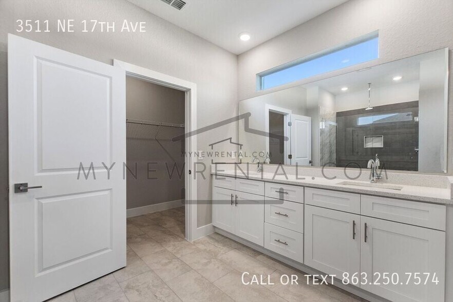 Building Photo - 3511 NE 17th Ave