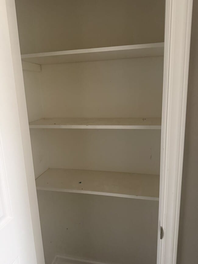 Building Photo - 524 Newcastle Rd