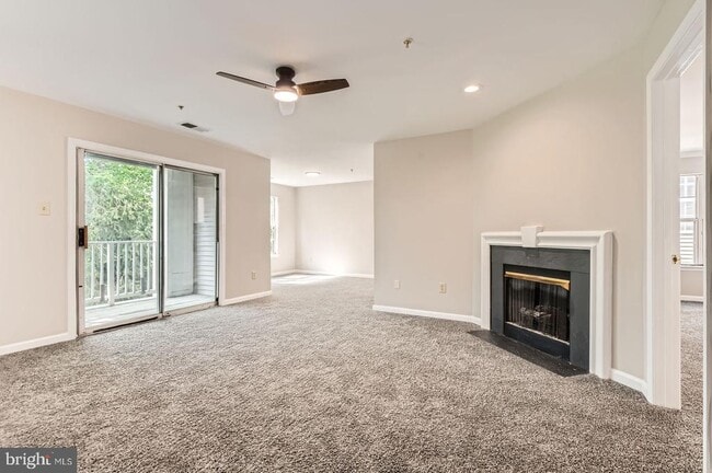 Building Photo - 8813 Stoneridge Cir