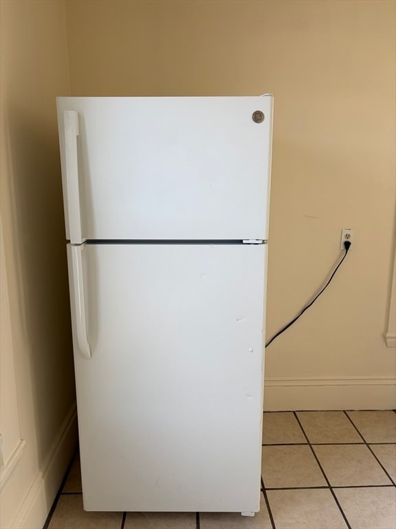 Building Photo - 10-12-12 Maple St