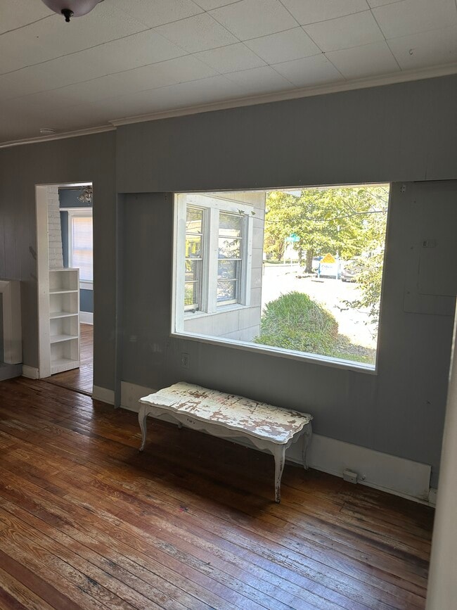 Building Photo - 1601 S 41st St