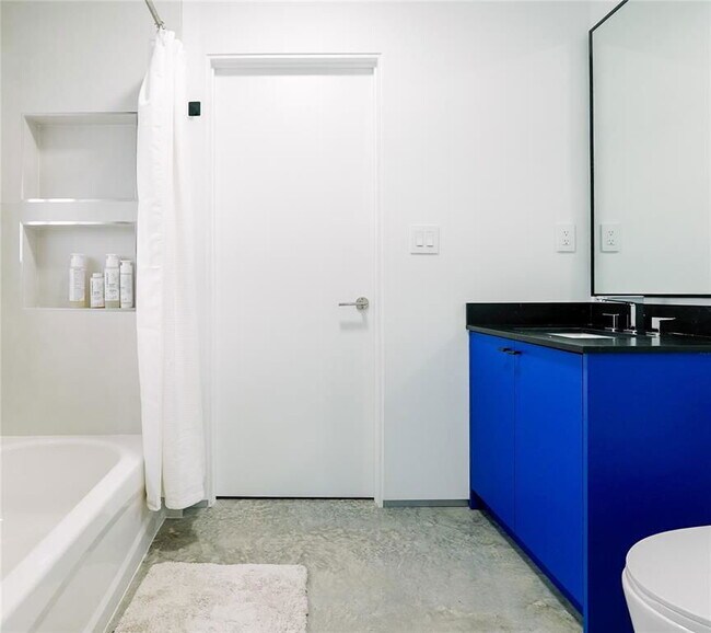 Building Photo - 1747 NW 31st St