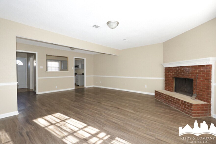 Building Photo - 6343 Kirby Downs Dr
