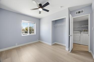 Building Photo - 3-Bed Duplex! Perfectly situated near shopping, dining, and everyday essentials– Spacious 1000 Sq...