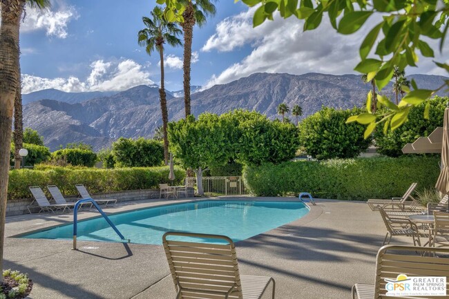 Building Photo - 1183 Tiffany Cir N