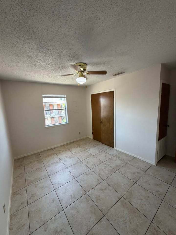 Building Photo - 913 N 28th St