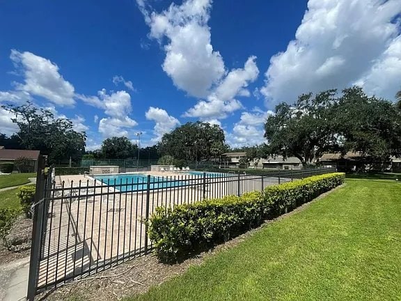 Building Photo - 8622 Cattail Dr