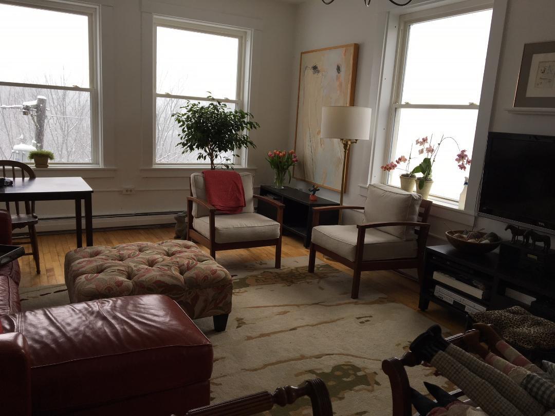 Building Photo - 54 Main St