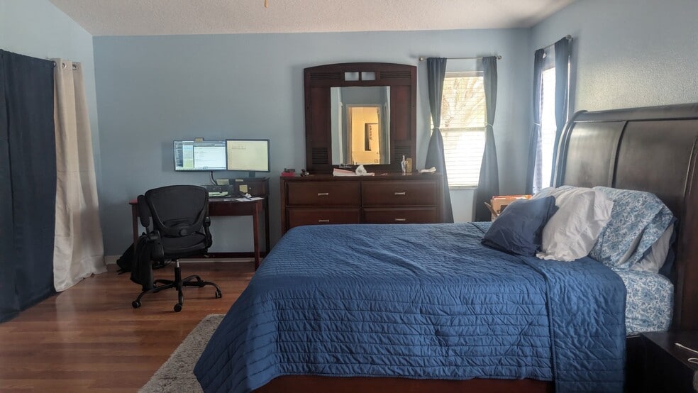 Building Photo - 4582 Sheringham Ct