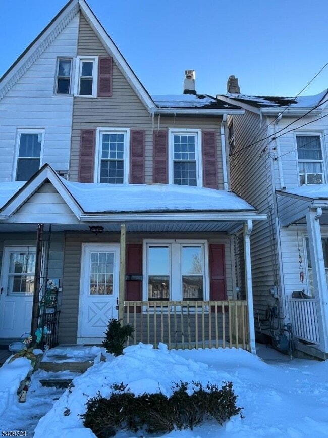 Building Photo - 220 Filmore St