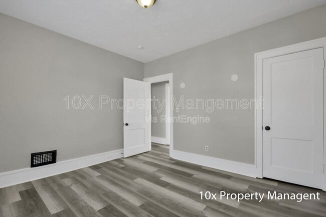 Building Photo - 2316 Ontario St