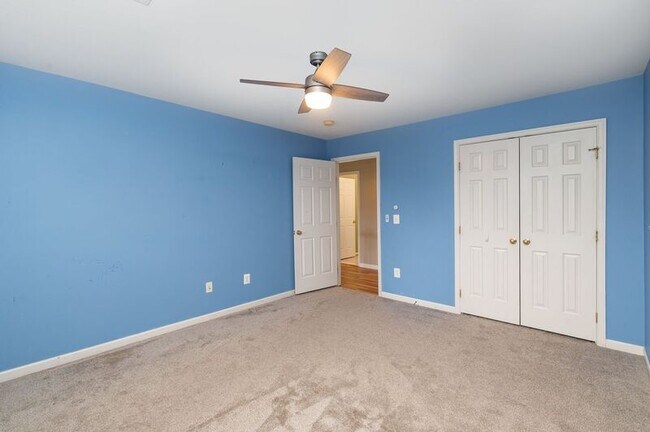 Building Photo - 5990 Parsons Lane