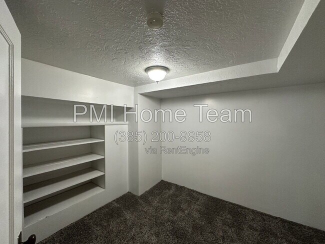 Building Photo - 567 E 4400 S