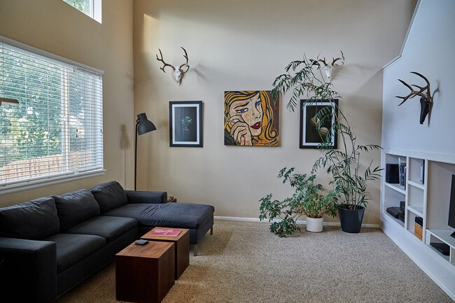 Building Photo - 3809 Rannoch St