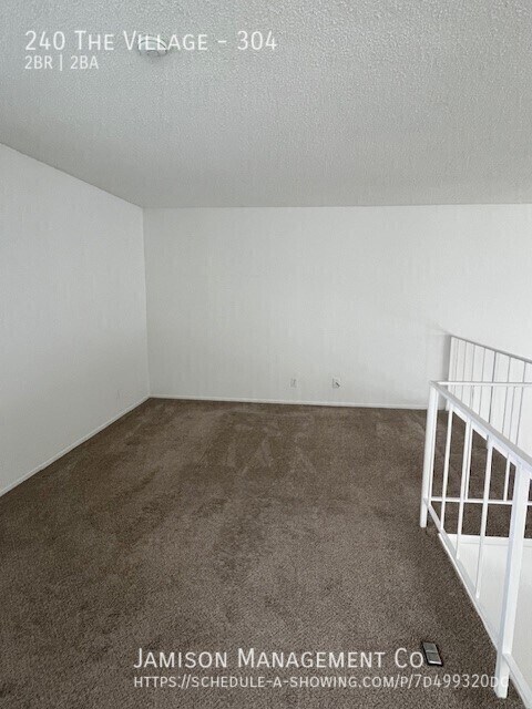 Building Photo - 240 The Vlg