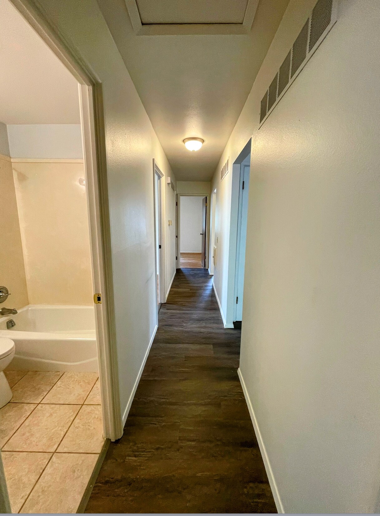 Building Photo - 2701 Wintergreen Dr