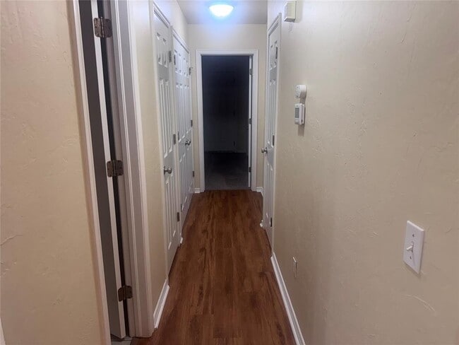 Building Photo - 9605 SW 16th St