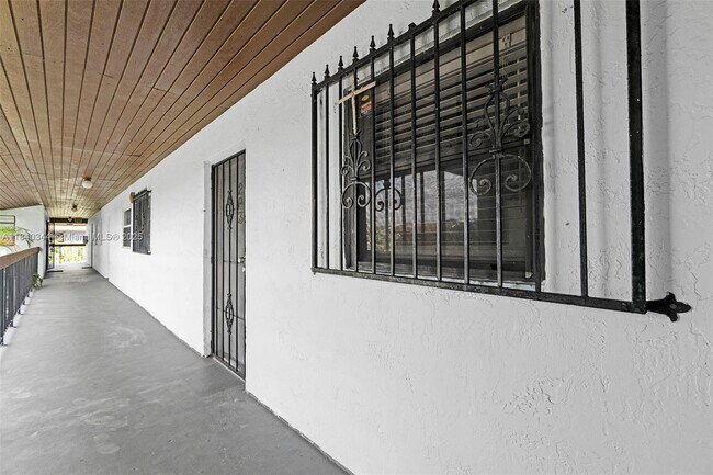 Building Photo - 6215 W 24th Ave