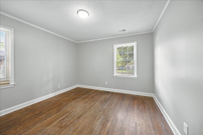 Building Photo - 2724 Steele St