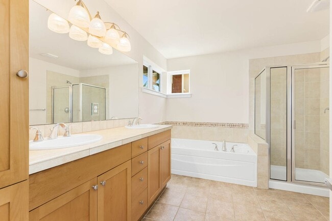 Building Photo - 516 Lingering Pine Dr NW