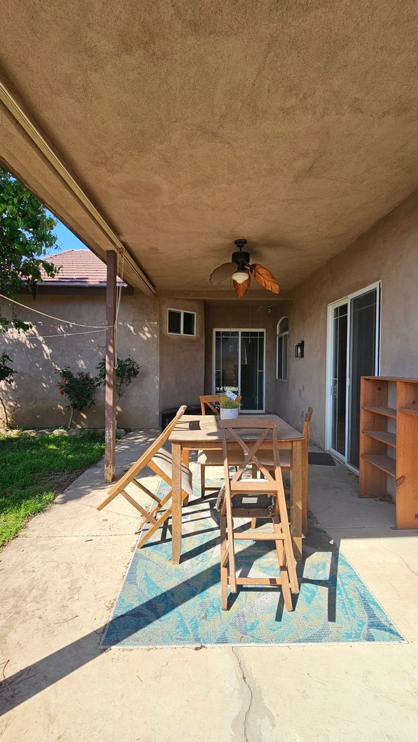 Building Photo - Luxurious Home in North Bakersfield 3 BD 3 BA