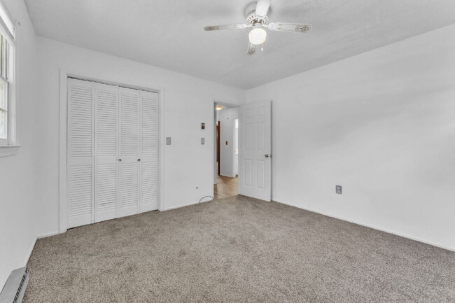 Building Photo - Charming 3-Bed, 2-Bath Haven in Anderson w...