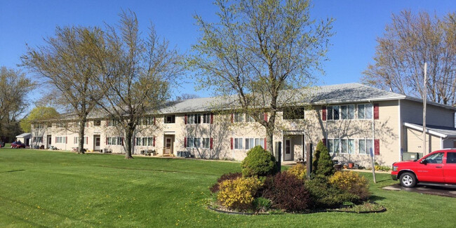 Primary Photo - Countryside Villas 1-4