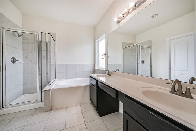 Building Photo - 4210 Audrey Manor Ln