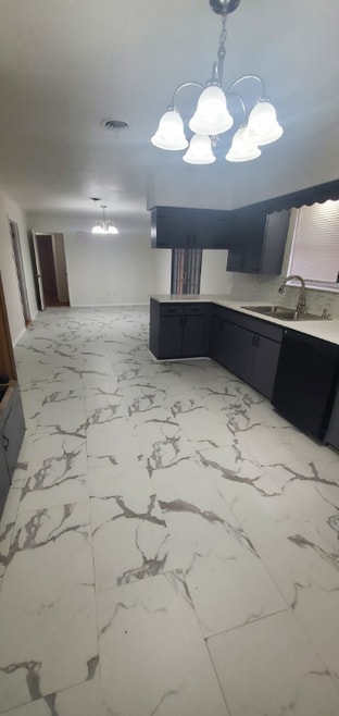 Building Photo - 513 Bedford Dr