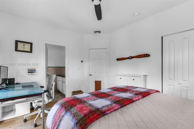 Building Photo - 420 Palmwood Ln