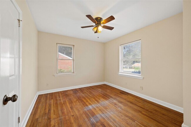 Building Photo - Charming 3 Bed/2 Bath Home in Montgomery - $1650/mo