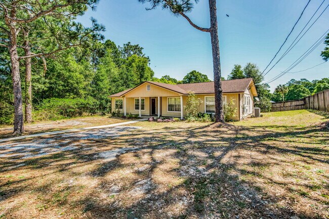 Building Photo - 10150 Guidy Ln