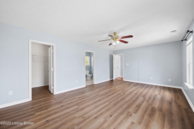 Building Photo - 6606 Timberbend Dr