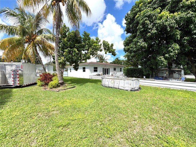 Building Photo - 13101 NW Miami Ct