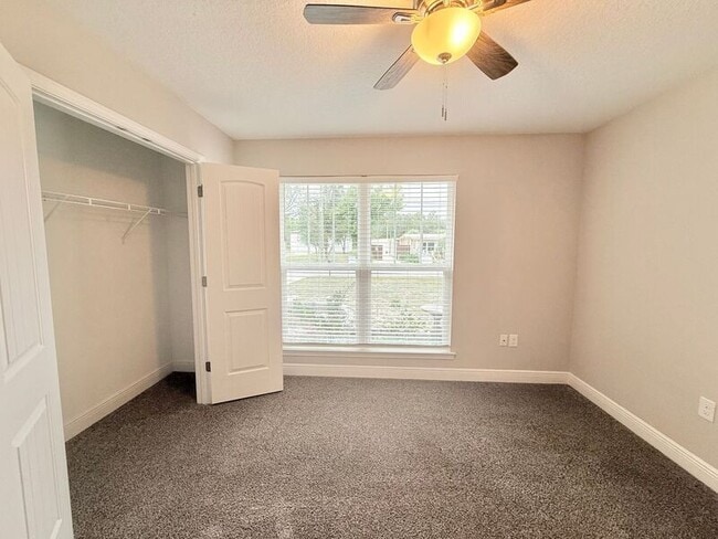 Building Photo - 5401 Harmony Ln