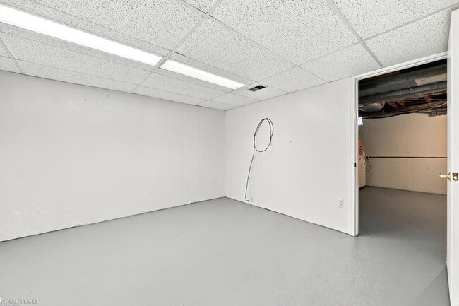 Building Photo - 22998 Gary Ln
