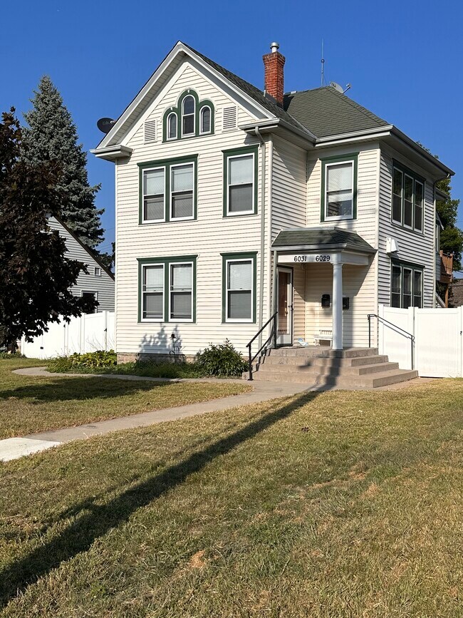 Primary Photo - 6029 Portland Ave