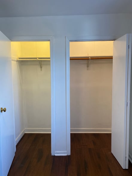 Building Photo - 3755 S Winchester Ave