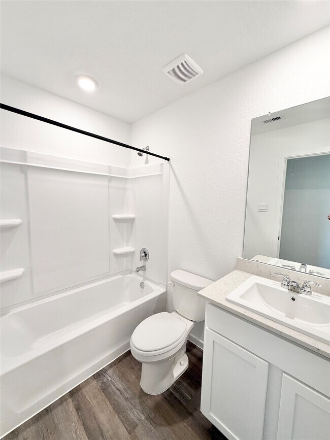 Building Photo - 40839 Hawthorne Glades St