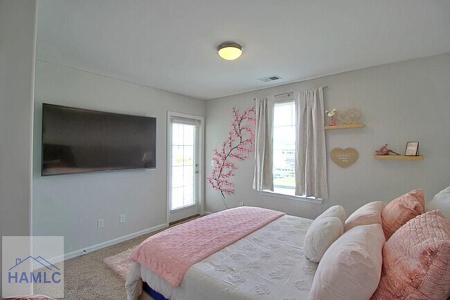 Building Photo - 232 Flagler Dr